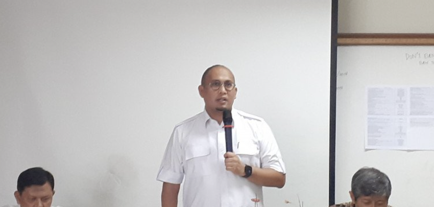 Anggota DPR RI Andre Rosiade nilai Gubernur Sumbar lamban ambil keputusan soal PSBB
