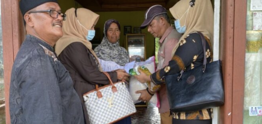 Pengepul Pisang Mentawai Bersyukur Terima Bantuan Andre Rosiade