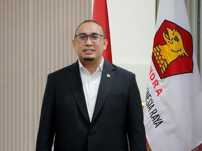 Andre Rosiade Minta Erick Thohir Turun Tangan Atasi Proyek Tol Tanpa Setop