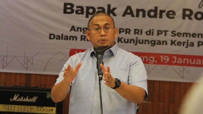 Survei LSI: Andre Rosiade Top of Mind Tertinggi Caleg DPR Dapil Sumbar I