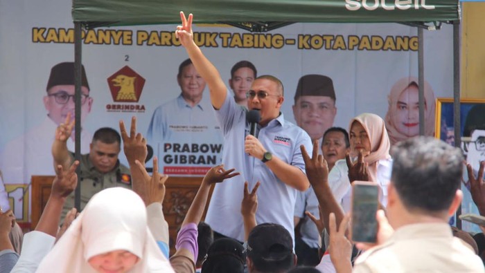 Andre Rosiade Kampanye Keliling Padang, ‘Prabowo Presiden’ Menggema
