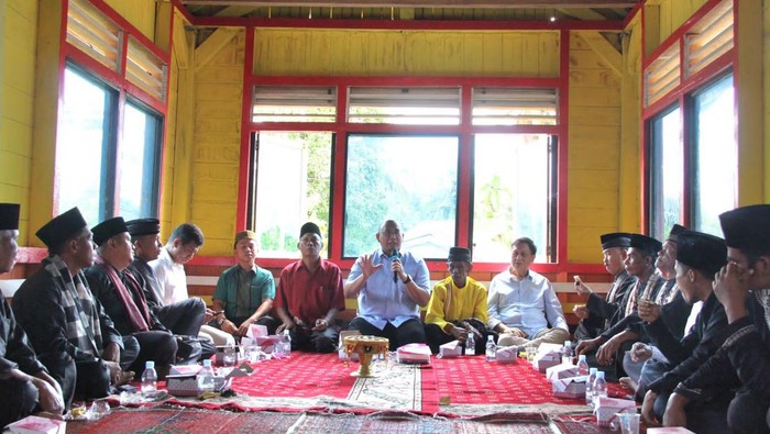 Mudik ke Sijunjung, Andre Rosiade Bantu Pembangunan Sekolah-Musala