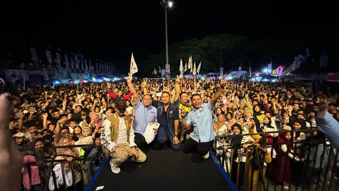 Konser di Solok Ramai Dihadiri Puluhan Ribu Massa, Andre Rosiade: All In Prabowo-Gibran!