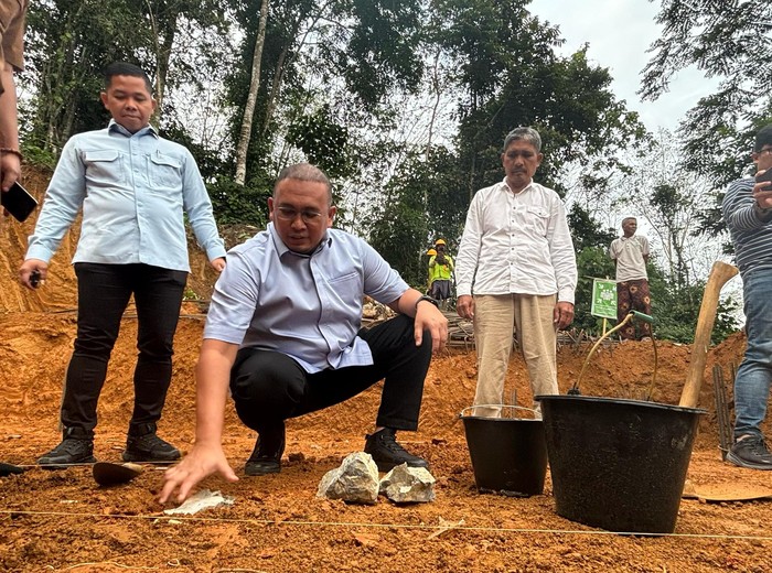 Andre Rosiade Tepati Janji Bangun BTS di Tanjuang Labuah dan Kamang Baru Sijunjung