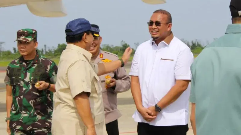 Momen Akrab Prabowo Tanya Kabar Pratama Arhan ke Andre Rosiade saat ke Sumbar