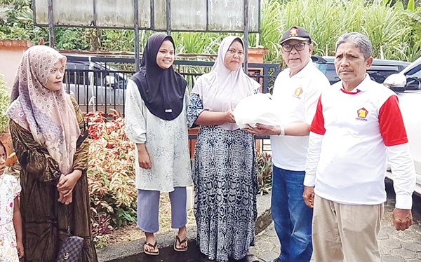 Andre Rosiade Kirim 1.500 Paket Sembako untuk Korban Banjir Bandang Sumpur Kudus