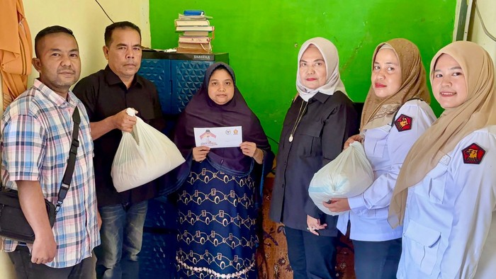Andre Rosiade Bantu Keluarga yang Tewas Akibat Cekcok di Depan Kampus UNP