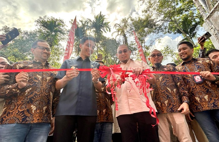 Andre Rosiade Resmikan BTS di Kubang Tangah Sawahlunto: Kerja Nyata Bukan Omon-omon