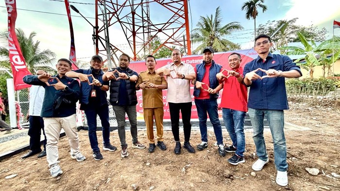 Andre Rosiade Resmikan Tower BTS Telkomsel di Nagari Pasilihan Sumbar
