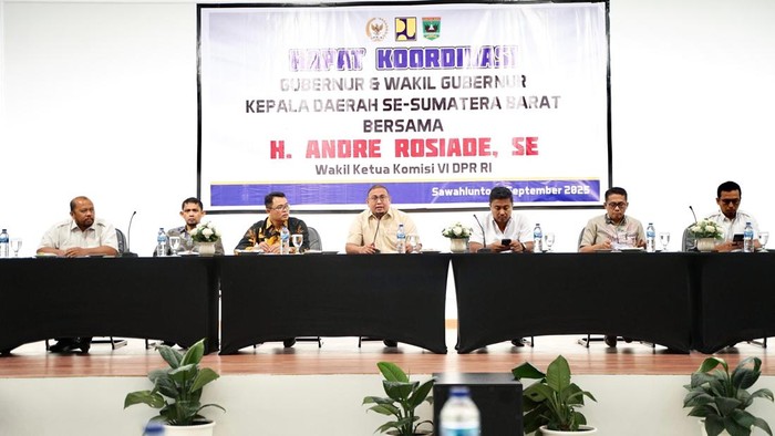 Andre Rosiade Rakor Bareng Gubernur dan Kepala Daerah Bahas Pembangunan Sumbar