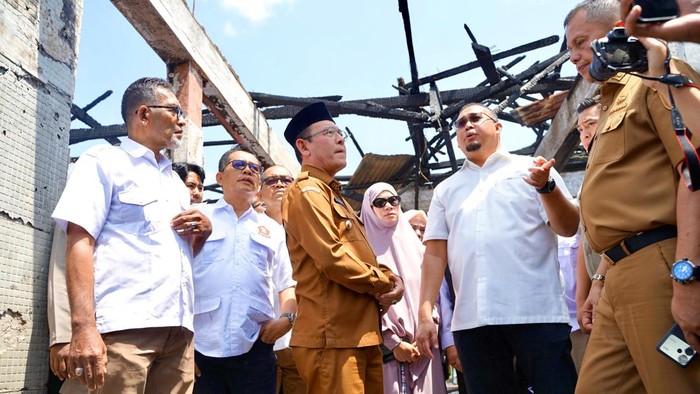 Cek Pasar Payakumbuh Usai Terbakar, Andre Rosiade: Insyaallah 2026 Dibangun Lagi