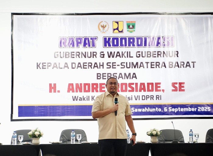 Andre Rosiade Pastikan Dana Perbaikan Jalan Rusak Payakumbuh-Sitangkai