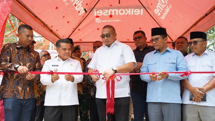 Tower Telkomsel di Agam Resmi Beroperasi, Andre Rosiade Pesan Jaga Bersama