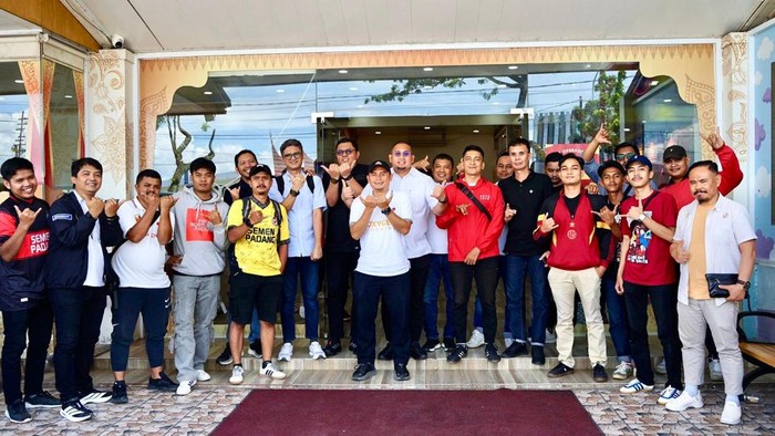 Andre Rosiade Bertekad Bawa Semen Padang FC Keluar dari Zona Degradasi
