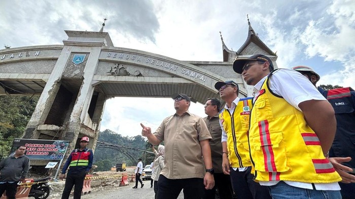 Andre Rosiade Apresiasi Perbaikan Jalan Lembah Anai Dikebut, Target Rampung Juli