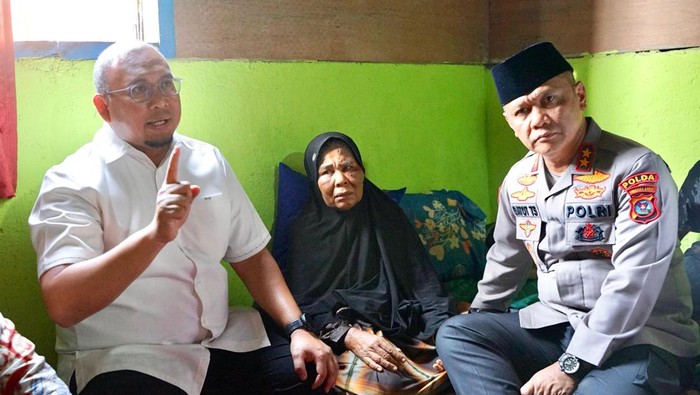 Kunjungi Nenek Saudah, Andre Rosiade dan Kapolda Sumbar Jamin Keamanan Korban Serta Usut Tuntas Tambang Ilegal