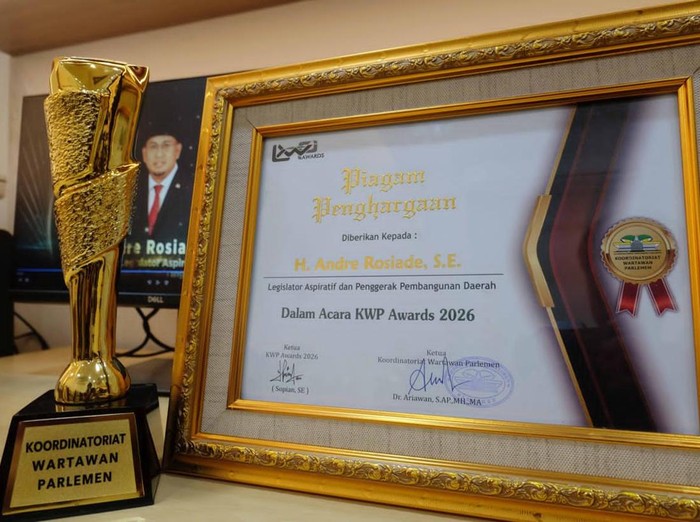 Andre Rosiade Raih ‘Legislator Penggerak Pembangunan’ di KWP Awards 2026