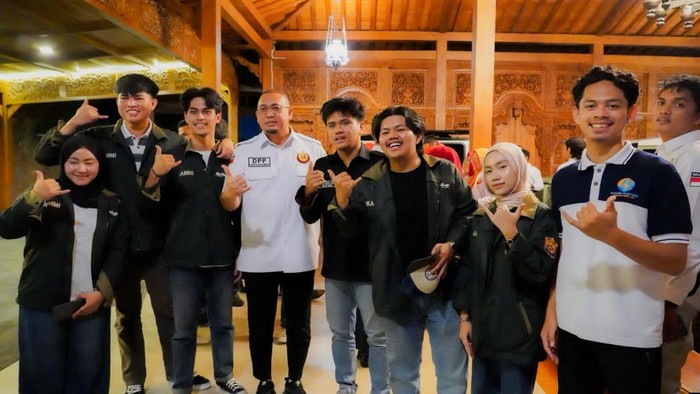 Andre Rosiade Siapkan 10 Bus untuk Mahasiswa di Semarang