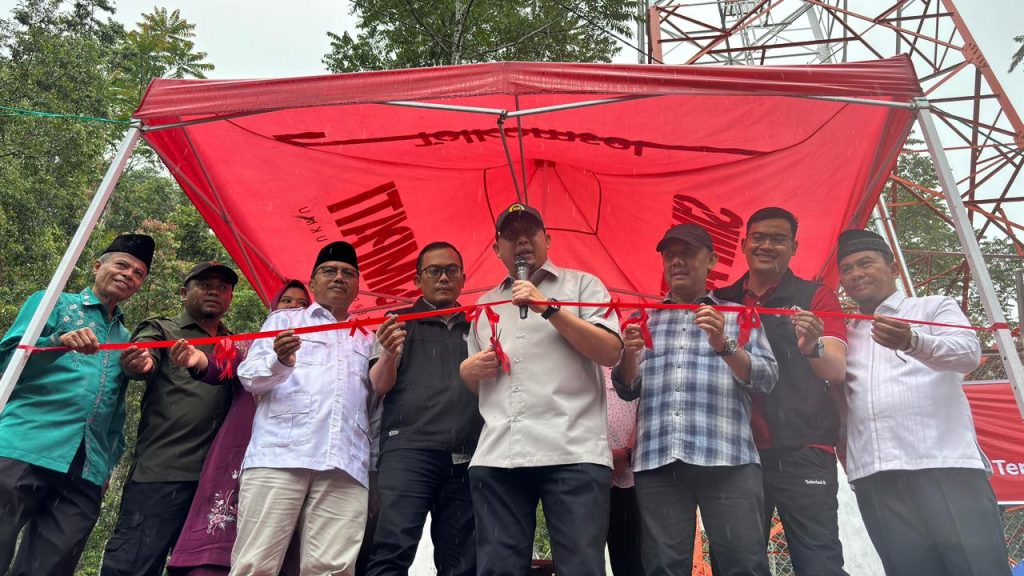 Resmikan BTS Telkomsel di Malalak Utara, Andre Rosiade: Sudah Dipilih Rakyat, Tugas Kami Memastikan Pembangunan